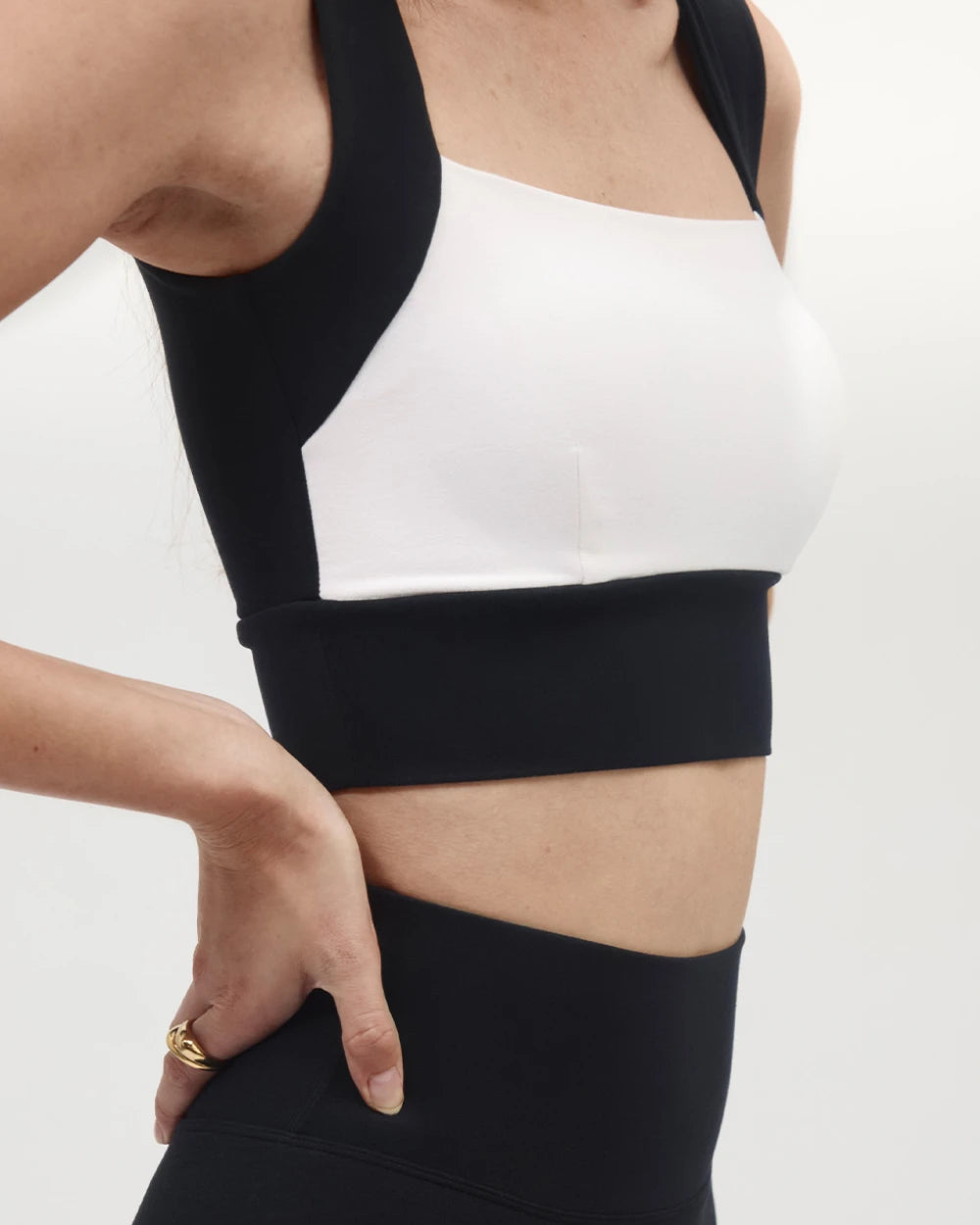 MARTA TOP BLACK & CREAM COMBO