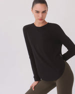 SKYLAR TOP BLACK