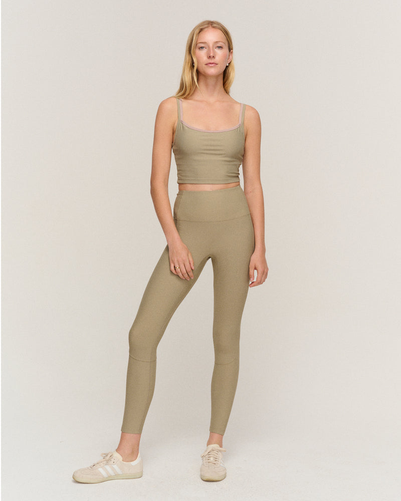 Zara seamless leggings + top set  Tops for leggings, Outfits with  leggings, Outfits